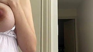 38 týždňov tehotná sólový orgazmus v bielej bielizni