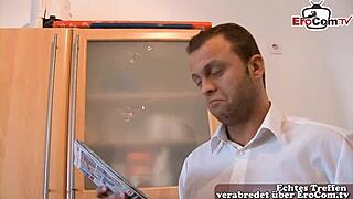 Nemecká amatérska šľapka stretáva cudzinca na divoký casting šuk