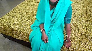 Сакши Бхабхи чувствует интенсивную боль в первом анале с Девером