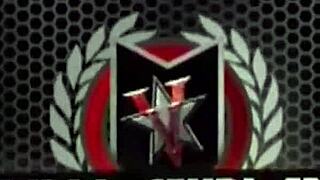 Se på Vicky Vette som sprer sin våte fitte i sexy hæler!