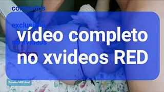 性感妻子展示她的狂野一面