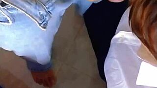 Nein, Profe, nicht schon wieder! Gehorsame Studentin folgt ins Motel für harten Spaß!