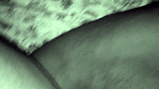 Bellabunzz се справя с масивния черен кур в тесно анално действие