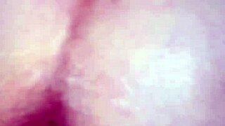 Чукам моята секси брюнетка приятелка без презерватив за див кеф!